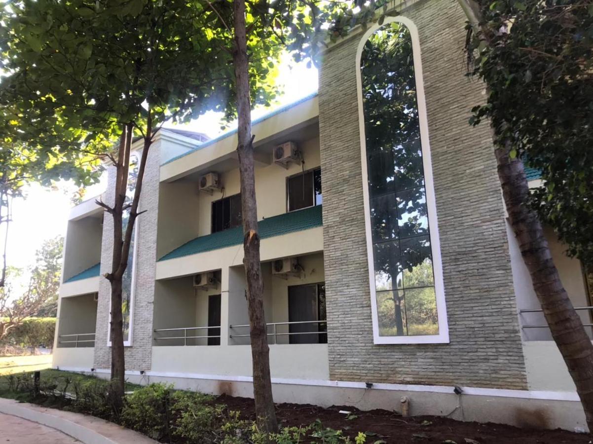 Aquarius Resort Gorhe Khurd Ngoại thất bức ảnh